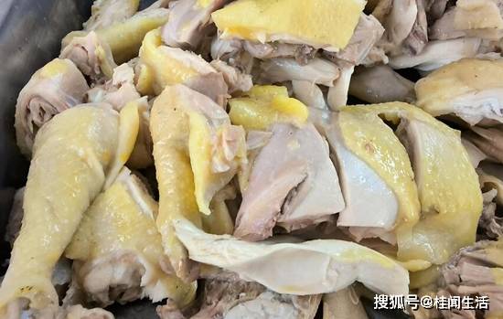 025金大陆杯桂菜创新大赛斩获殊荣pg电子试玩岭头凰竹盐鸡闪耀南宁2(图1) 025金大陆杯桂菜创新大赛斩获殊荣pg电子试玩岭头凰竹盐鸡闪耀南宁2(图1)